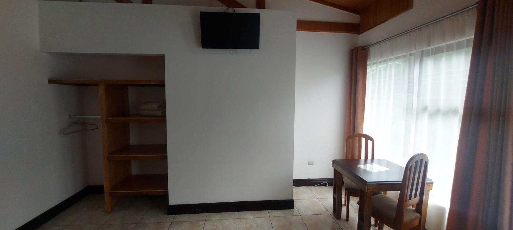 Alisson Hotel Y Restaurant Monteverde Extérieur photo
