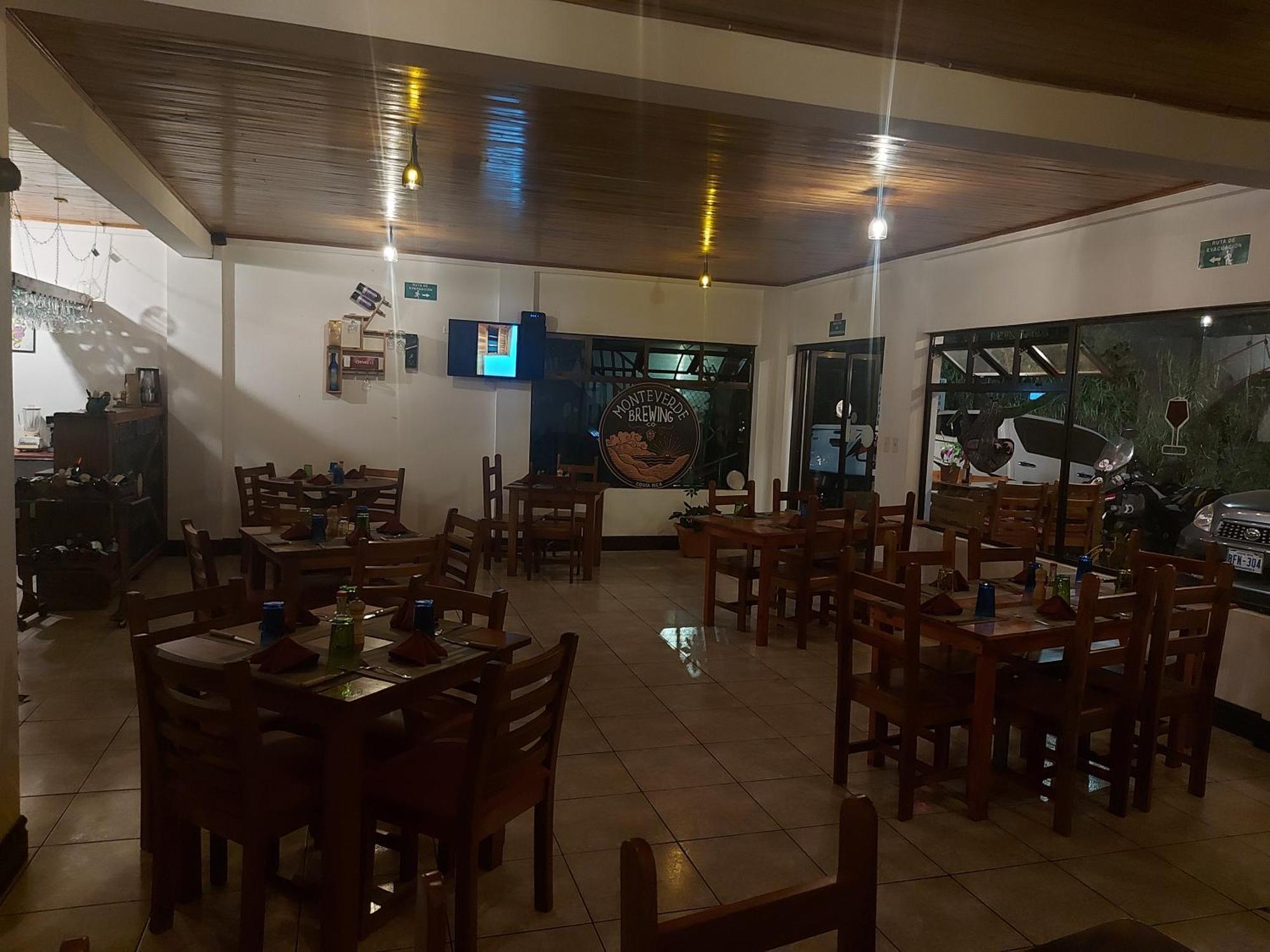 Alisson Hotel Y Restaurant Monteverde Extérieur photo