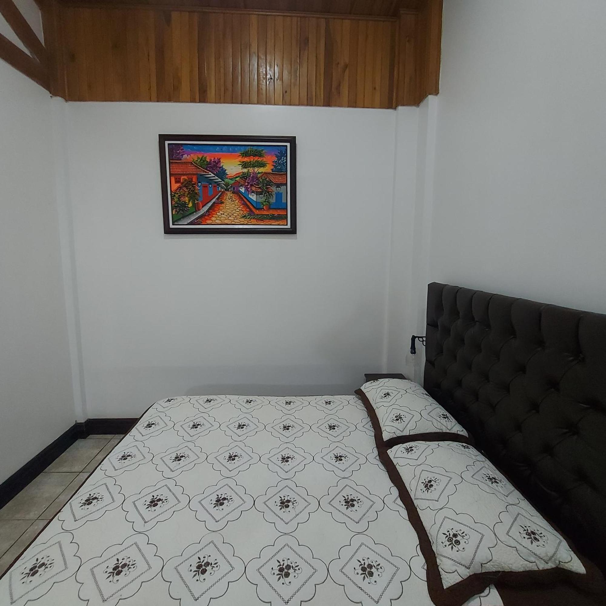 Alisson Hotel Y Restaurant Monteverde Extérieur photo